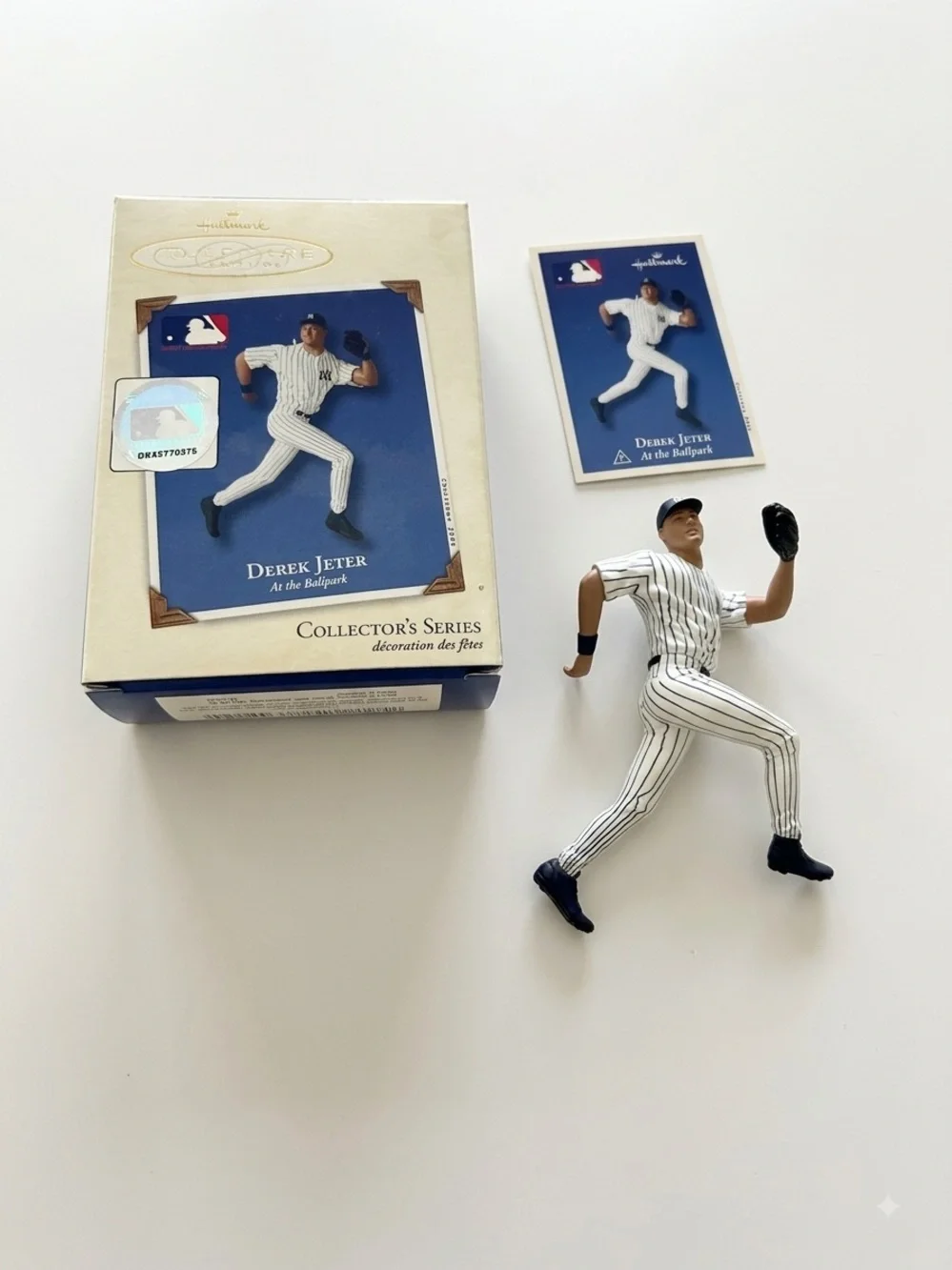 ⚾️ Hallmark Derek Jeter New York Yankees “At the Ballpark” Ornament ⚾️